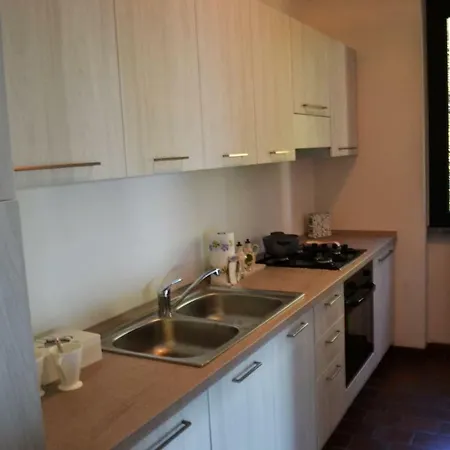 Apartment Casa Peler, Stunning Lake View Gardone Riviera