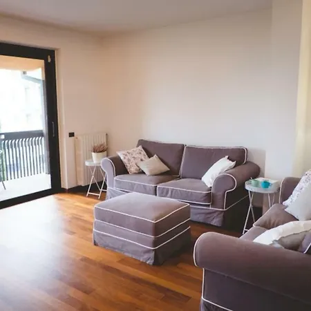 Casa Peler, Stunning Lake View Apartment